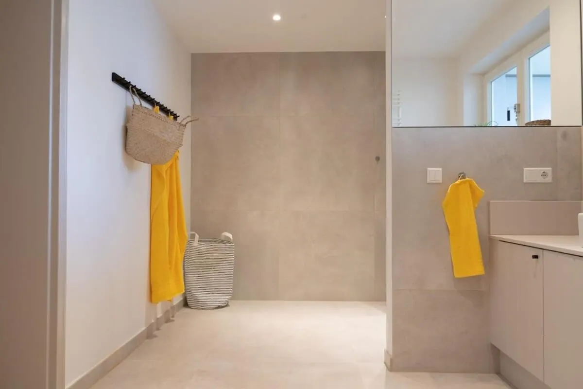 Spacious 3-Bedroom Apartment Near Eilbekpark 汉堡 德国