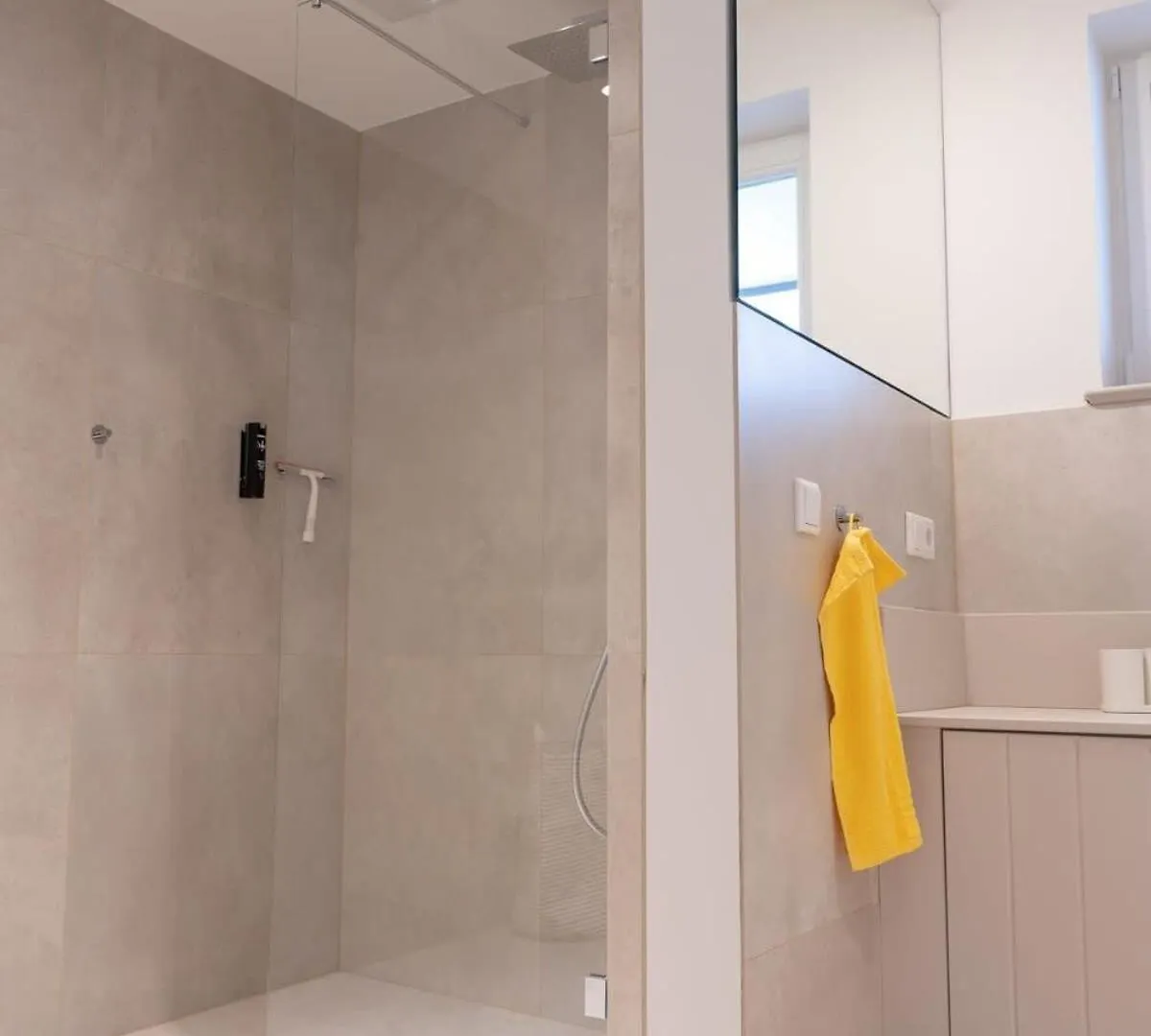 Spacious 3-Bedroom Apartment Near Eilbekpark Hamburg